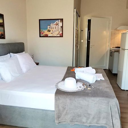 Studios Lia Adults Only -Fully Renovated Chrisi Ammoudia Eksteriør billede