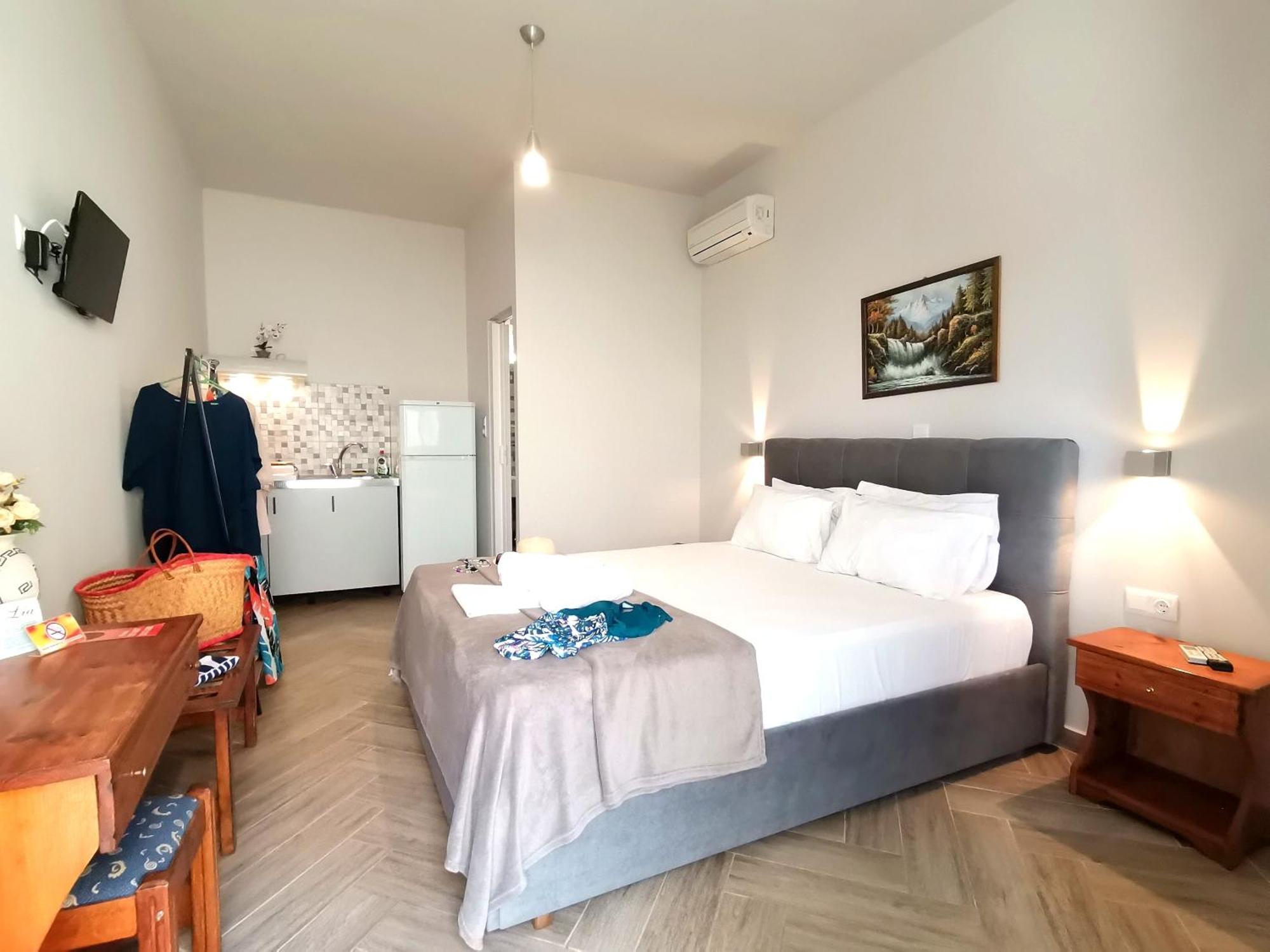 Studios Lia Adults Only -Fully Renovated Chrisi Ammoudia Eksteriør billede